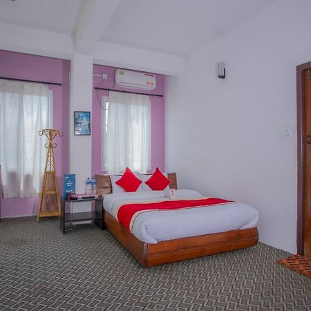 Oyo 135 Lost Garden Apartment And Guest House Катманду Екстериор снимка
