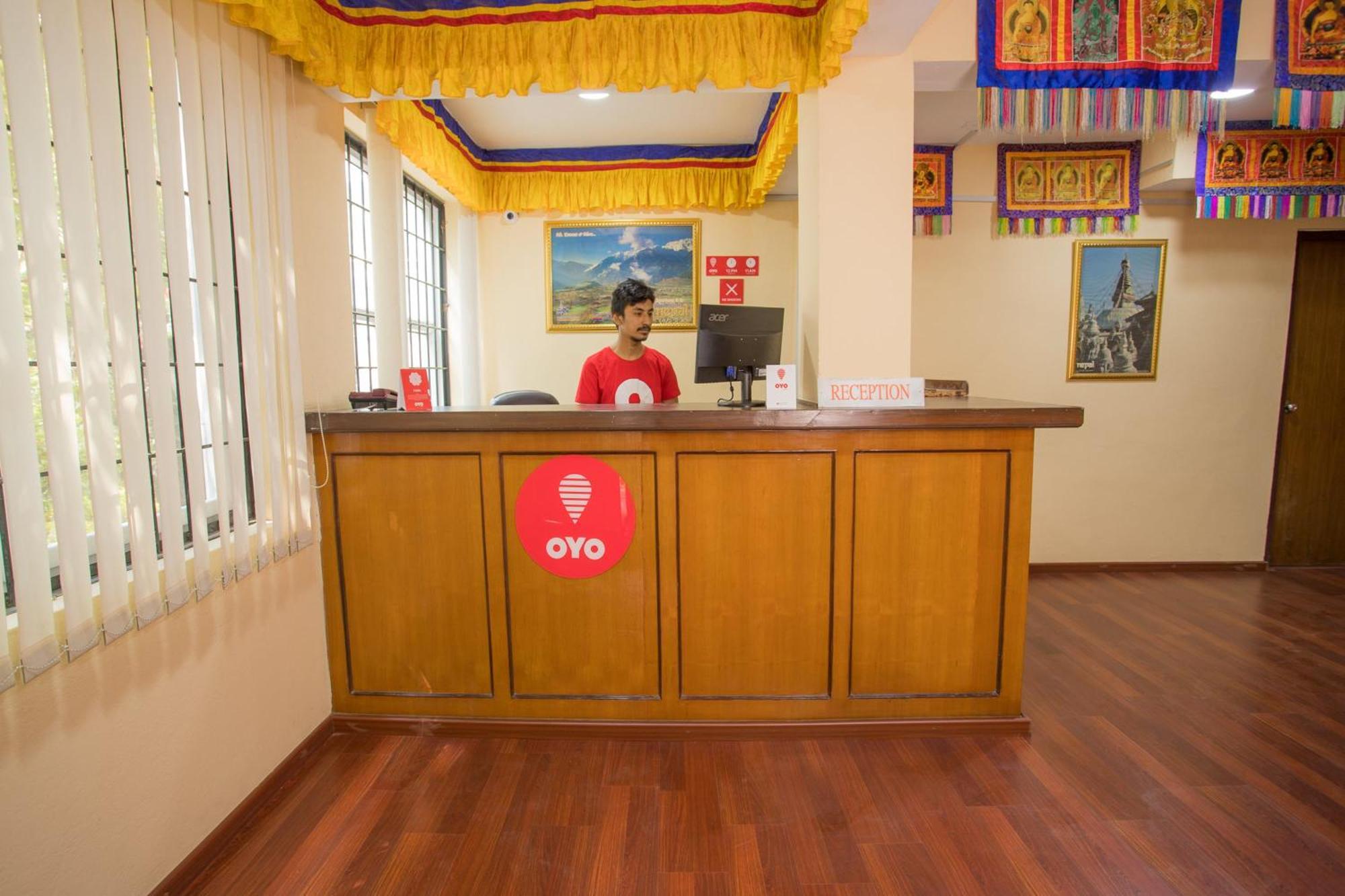 Oyo 135 Lost Garden Apartment And Guest House Катманду Екстериор снимка