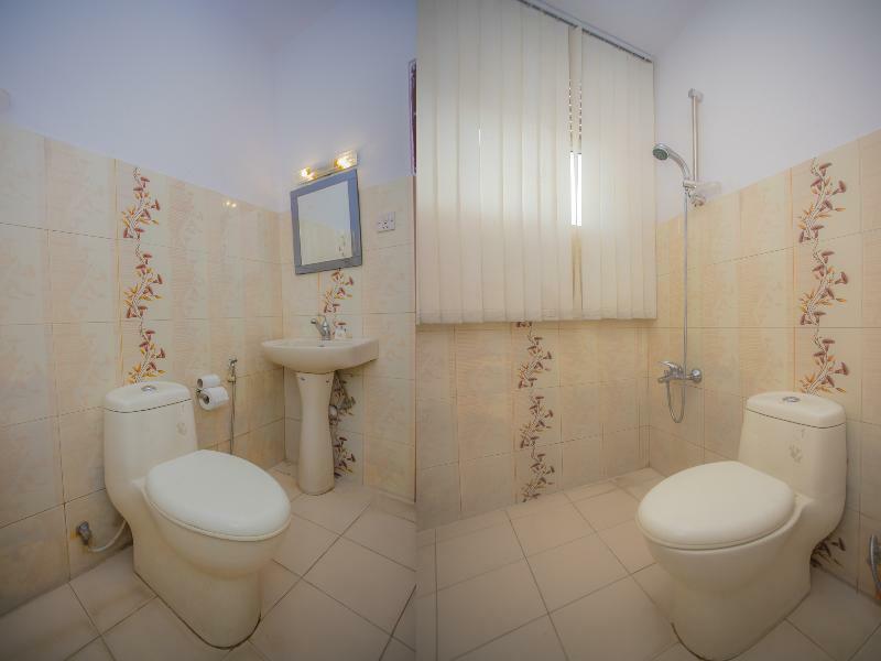 Oyo 135 Lost Garden Apartment And Guest House Катманду Екстериор снимка